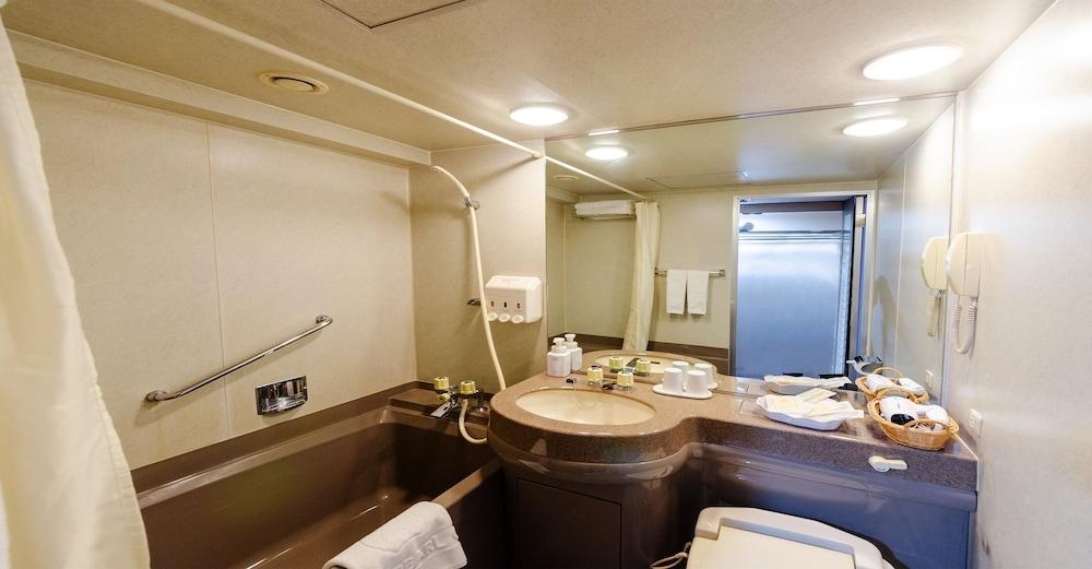 Hotel Pearl City Кобе Экстерьер фото