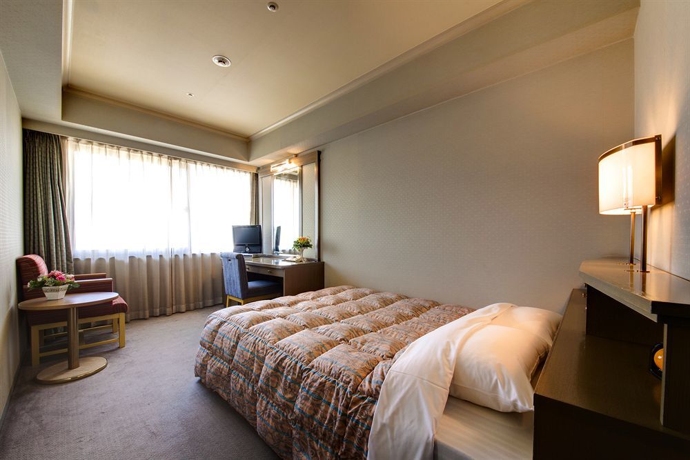 Hotel Pearl City Кобе Экстерьер фото